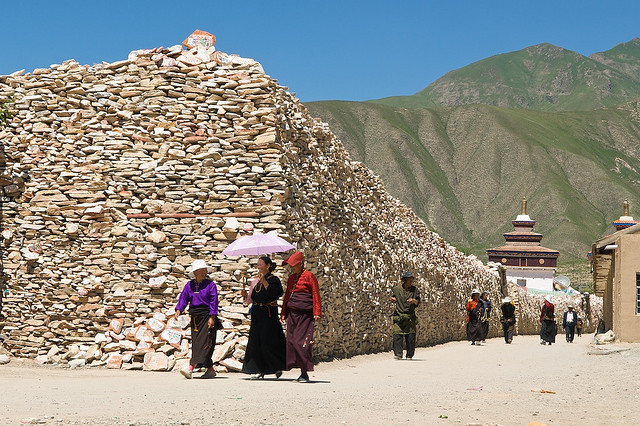 Тибет, Юйшу, Tibet, Yusu, tibetians, тибетцы, мани-камни, mani stones