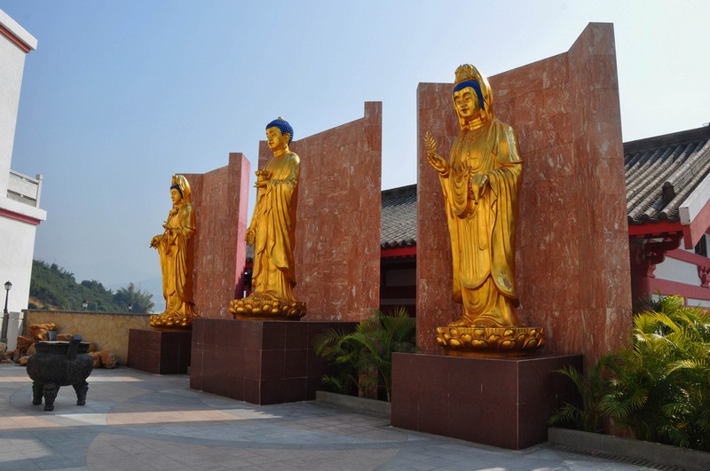 Монастырь Десяти тысяч Будд