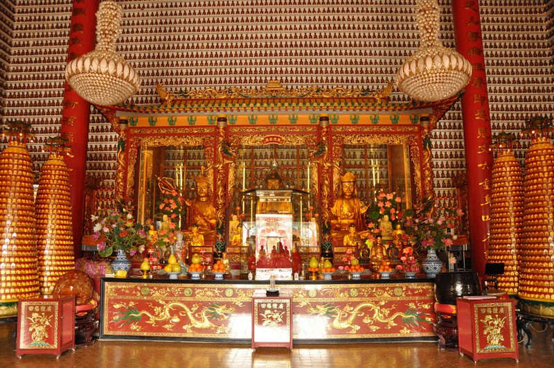 Монастырь Десяти тысяч Будд
